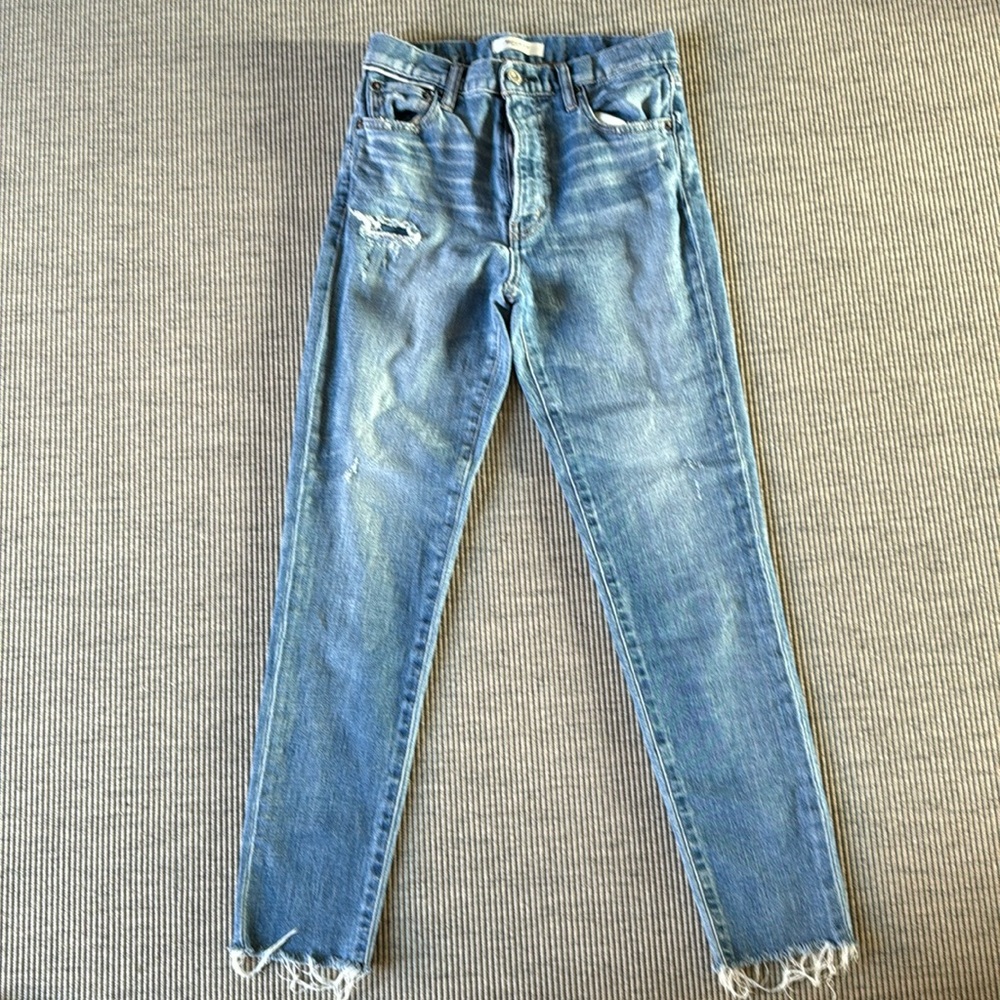 Moussy vintage Hammond Distressed High-Rise Skinny Jeans. Size 27